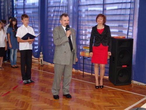 b_500_500_16777215_00_images_szkolne_aktualnosci_50lat_50_50_lecie_s_p_w_wygiezowie_031.jpg