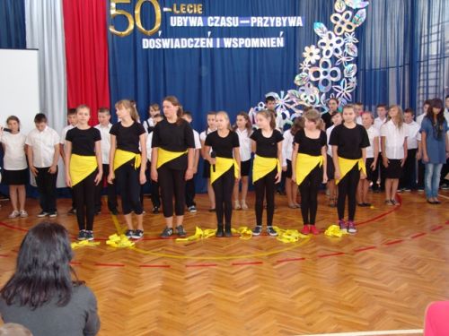 b_500_500_16777215_00_images_szkolne_aktualnosci_50lat_50_lecie_s_p_w_wygiezowie_109.jpg