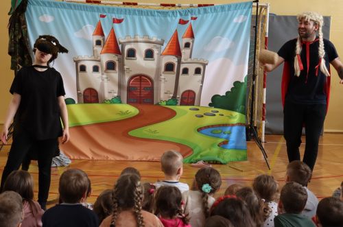 Czytaj więcej: TEATRZY PROFILAKTYCZNY – BAJKI NA JEDNEJ NODZE