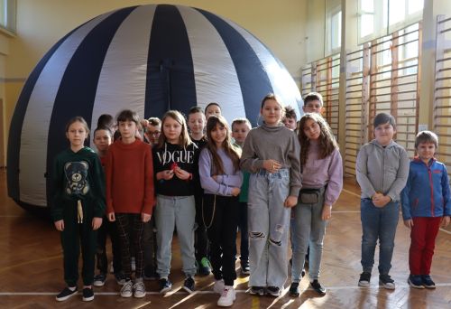 b_500_500_16777215_00_images_szkolne_aktualnosci_IMG_1962.jpg