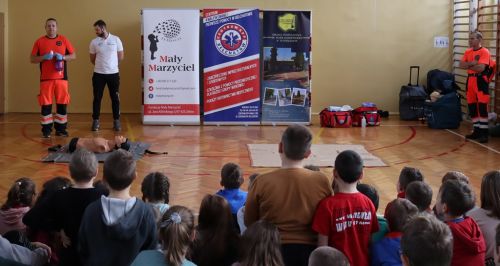 Czytaj więcej: PIERWSZA POMOC PRZEDMEDYCZNA