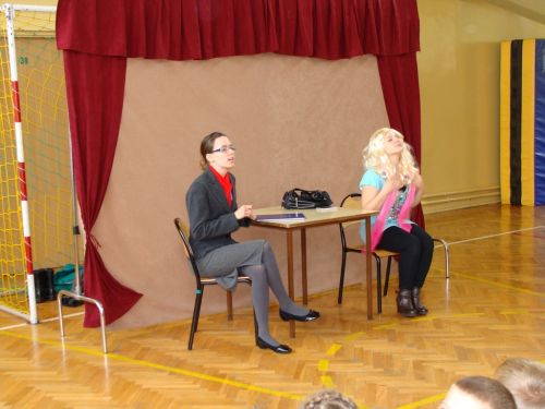 Czytaj więcej: Teatr profilaktyczny Bella