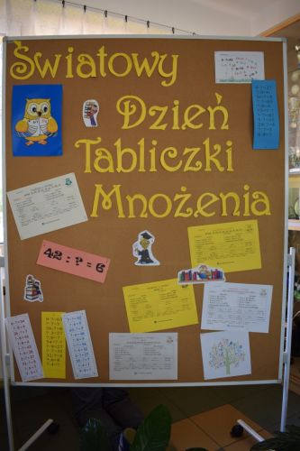 Czytaj więcej: MATEMATYCZNE POTYCZKI z TABLICZKĄ MNOŻENIA