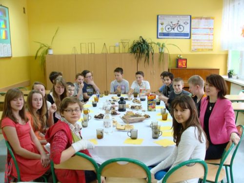 b_500_500_16777215_00_images_szkolne_aktualnosci_Wigilia14_dsc06545.jpg