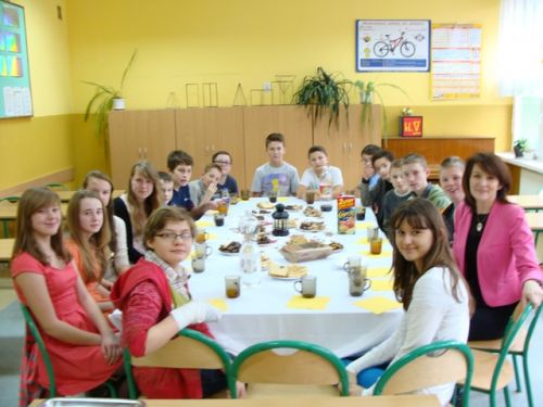 b_500_500_16777215_00_images_szkolne_aktualnosci_Wigilia14_dsc06546.jpg