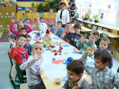 b_500_500_16777215_00_images_szkolne_aktualnosci_Wigilia14_dsc06554.jpg